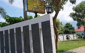 Fidelia Homestay Palu Mitra Reddoorz